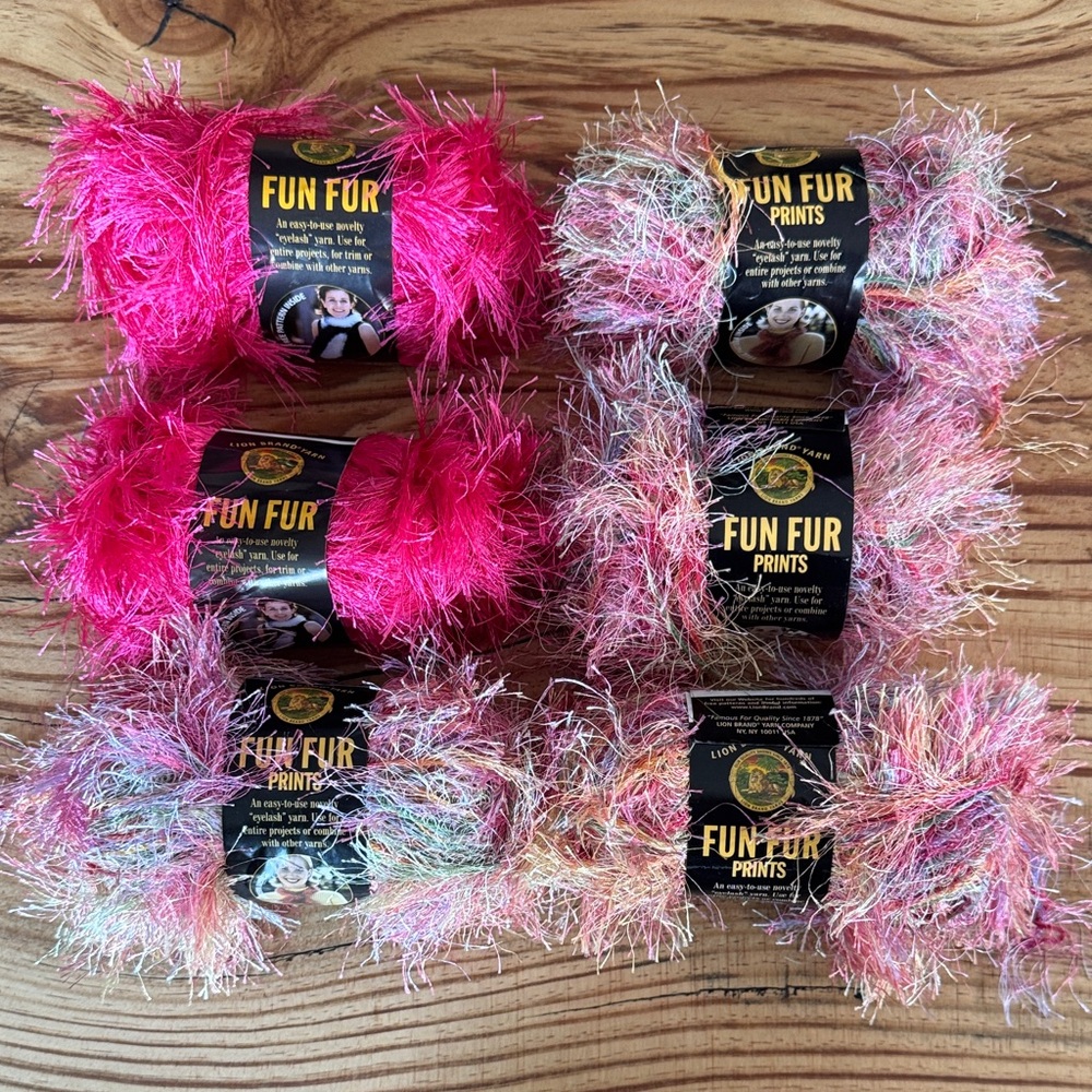 🚨Lion Brand Fun Fur Yarn Bundle in Hot Pink and Multicolor Confetti Lot of 6🚨